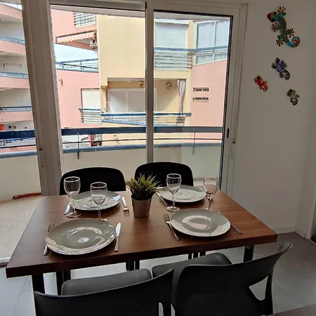 Luminoso Cerca De La Playa Con Terraza Vintage En - Es-209-64 * פלטחה ד'ארו